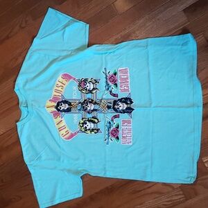 GUNS AND ROSES WOMENS CONCERT SHIRT, SHORT SLEEVE SIZE LARGE, NWOT